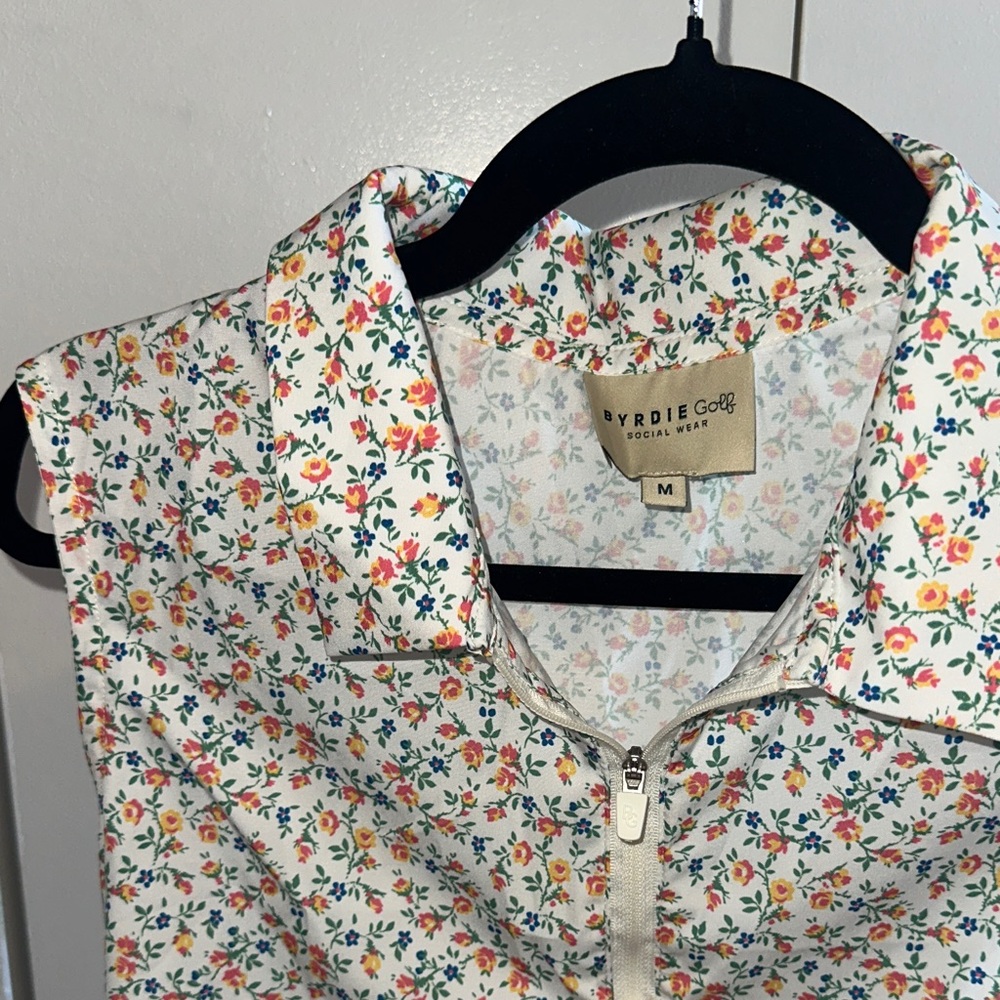 Vineyard Vines Sleeveless Floral Zip Polo - White with Orange & Blue Floral - Picture 2 of 3